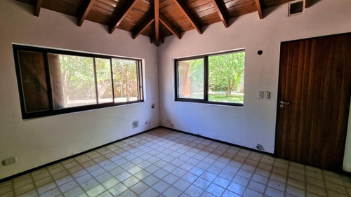 Oportunidad Retasada!! Barrio San Francisco , Calle Tchaicovsky, Parque Udaondo, Del Viso. 3 Dorm