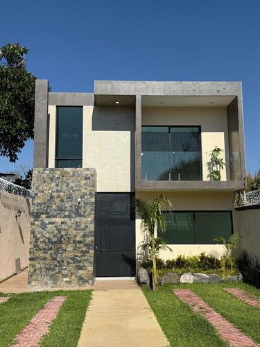 Excelente Casa En Pedregal De Las Fuentes Jiutepec,