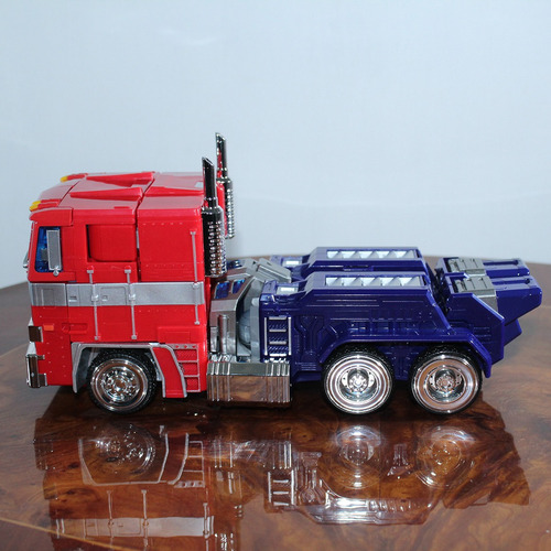 Transformer Optimus Prime Xp10 Deformer Autobot Robot Z (Usado)