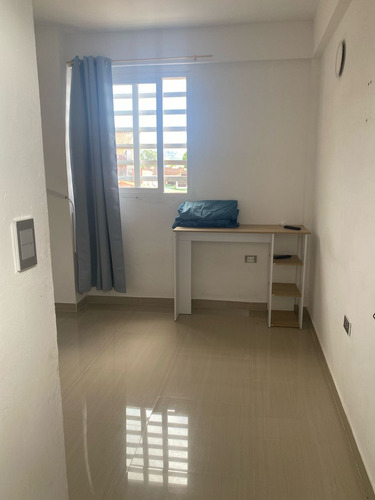 Mile/alquiler De Apto Estudio Semi Equipado Ambrosio Plaza