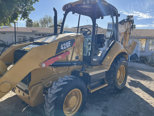 Retroexcavadora Caterpillar 420f Mod 2015 4x4 Con Ext Y Kit