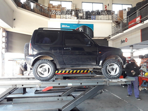 Imagen 4 de 11 de Suzuki Jimny Jlx
