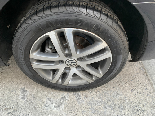 Volkswagen Jetta 2.0 Live Mt