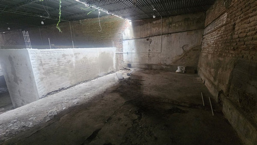 Alquiler Galpón De 282 M² - B° Castañeda