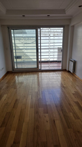 Semipiso De 2 Amb. Con Patio Y Parrilla Calidad Y Confort En Flores