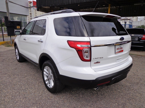 Imagen 6 de 12 de Ford Explorer Limited 2015 V6 4x4 Automático