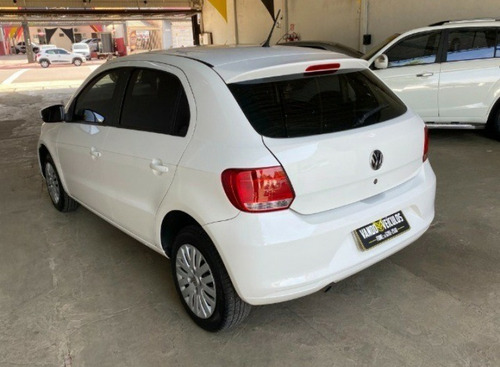 Imagem 4 de 7 de Volkswagen Gol 2015 1.0 Total Flex 5p