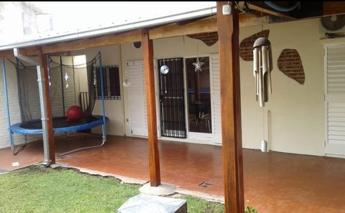 Venta O Permuta Casa En Castelar