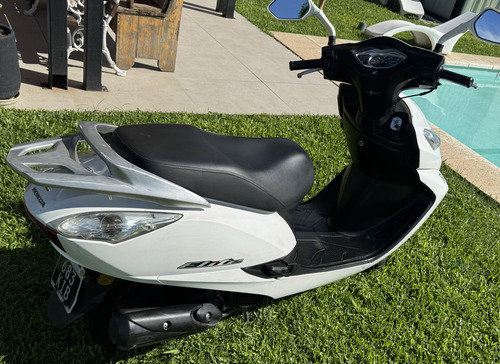 Honda Elite 2014, Muy Buen Estado