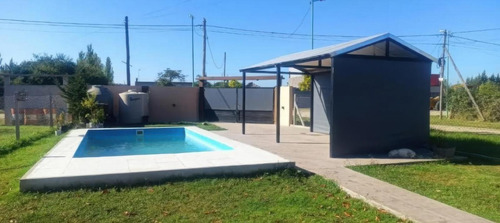 Casa En Venta - 3 Dormitorios 1 Baño - 417mts2 - Berisso