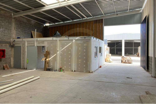 Arriendo De Bodegas Con Oficinas