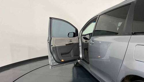 Imagen 14 de 15 de 47597 - Toyota Sienna 2017 Con Garantía At