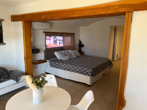 Imagen 22 de 28 de En Venta - Hermoso Complejo De 4 Apartamentos Con Piscina En Punta Del Diablo
