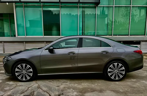 Mercedes-Benz Clase CLA 1.6 200 Cgi Sport At