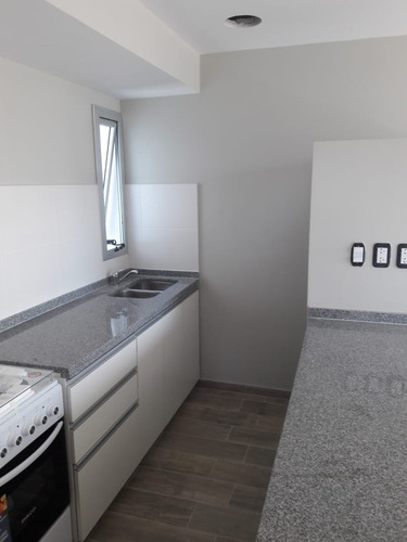 Imagen 3 de 15 de Departamento En Venta Calle 2 E 57 Y 58 1 Dormitorio