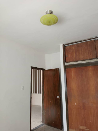 Vera Casa Inmobiliaria Vende Casa Con Local Comerical En La Candelaria L/firma Ns-2