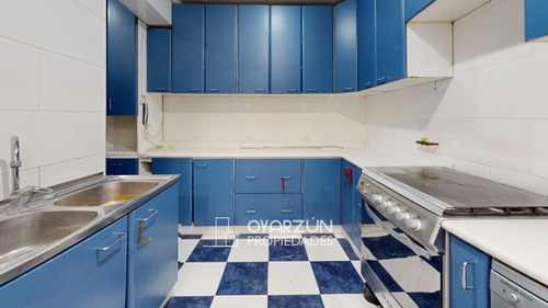 Casa En Venta De 4 Dormitorios 2 Baños 2 Estacionamientos