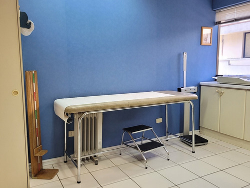 Consulta Médica, Edificio Médico Salvador, Providencia.