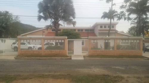 Imagen 1 de 12 de Gabriel Rivas Casa En Venta En Urb. Guataparo Valencia Cod: Nac-174