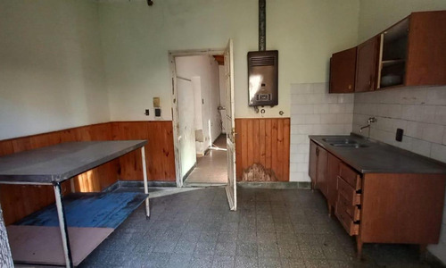 Casa Céntrica En Esperanza A Refaccionar