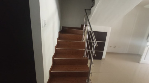 Town House, En San Diego Conj. Res . Villa. Corina. Conjunto Privado. Fg