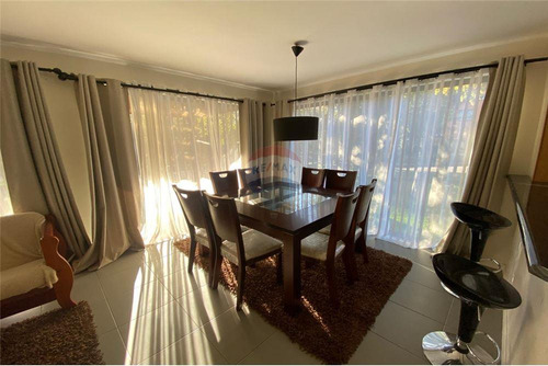 En Venta Casa 5 Dormitorios 4 Baños En Pucón