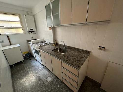 Imagen 4 de 11 de Departamento 2 Ambientes - Excelente Ubicación !