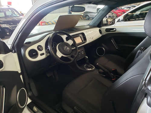 Imagen 7 de 10 de Volkswagen Beetle 2014 2.5 Sport At
