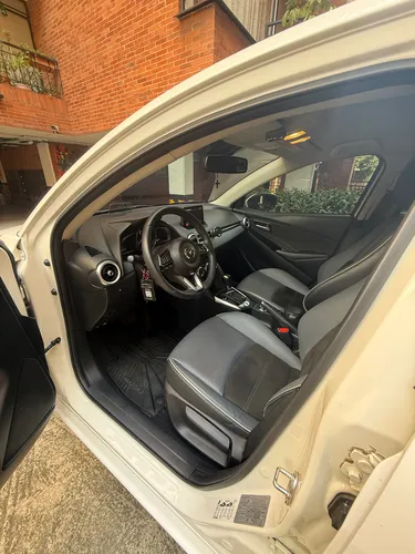 Mazda 2 Sedan 1.5 Grand Touring Lx At