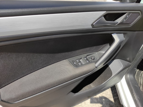 Imagen 8 de 13 de Volkswagen Tiguan Trendline Plus 5p L4 1.4t Dsg 2019