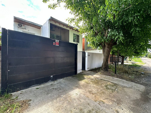 Venta Casa 4 Amb Pilar Permuta Pileta Jardin