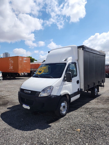 Iveco Daily 35s14 Ano 2015 Bau Sider 3,90mts Completa C/ Ar