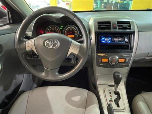 Toyota Corolla Sedan Xei 1.8 16v (flex) Flex Automático