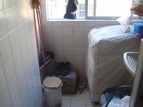 Imagem 3 de 25 de Apartamento Amplo Na Avenida Presidente Wilson Perto Da Praia Da Faculdade Fortec E Do Emrcado Extra E Tambem De Ponto De Onibus E Lotacao - Hm696