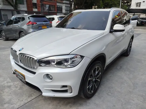 BMW X5 XDRIVE50I TP 4400CC T V8