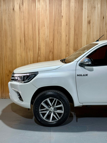 Toyota Hilux Pick-Up 2.8 Cd Srx 177cv 4x4 At