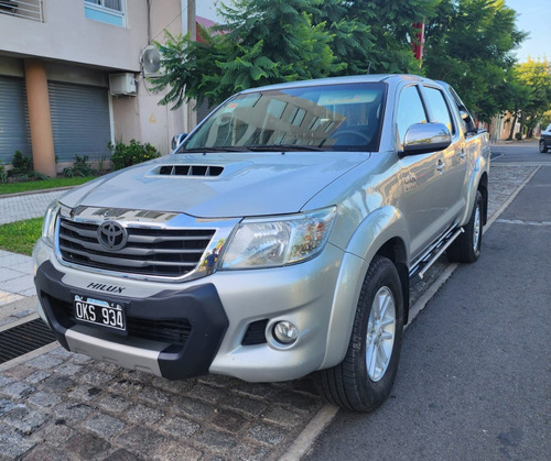 Toyota Hilux 3.0 Cd Srv 171cv 4x2