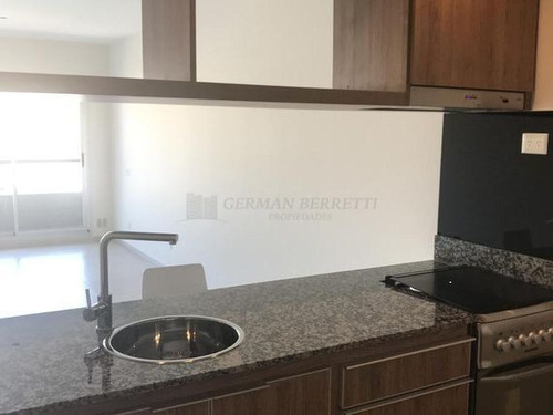 Departamento En Venta Ubicado En Monserrat, Capital Federal