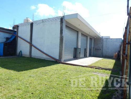 Local Con Vivienda En Venta En Florencio Varela Oeste