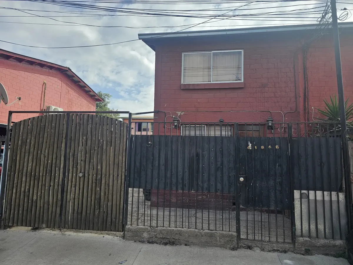 Imagen 1 de 11 de Se Vende Casa En Bombero Manuel Campos,puente Alto.