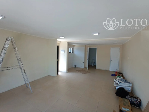 Local Comercial En Concón Con Patio Y Estacionamiento Para C