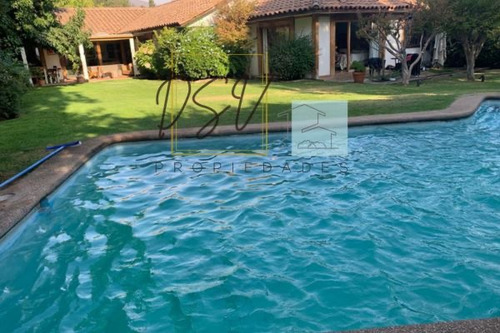 Se Vende Hermosa Casa Sector Lo Barneches