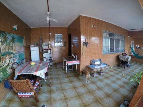 Imagem 3 de 30 de Casa Térrea Isolada Perto Da Praia Com 3 Dormitórios Sendo 1 Suíte E 3 Vagas À Venda, 250 M² De Terreno Por R$ 390.000 - Mirim - Praia Grande/sp - Ca0551