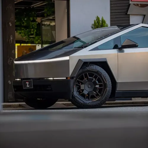 Tesla Cybertruck Foundation Series 2025