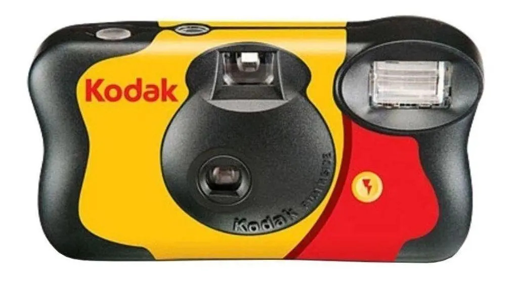 Cámara desechable Kodak FunSaver negra roja y amarilla