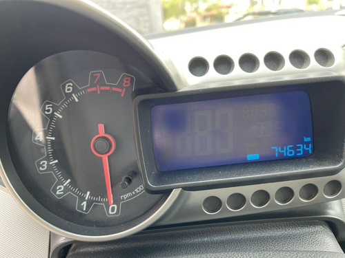 Imagen 9 de 13 de Chevrolet Sonic Lt 2013 Impecable Pacepto Auto O Moto