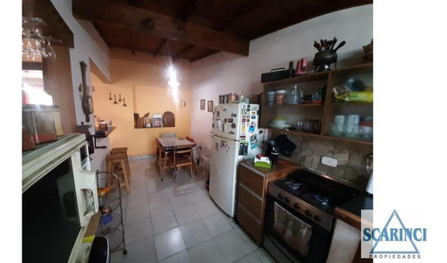 Padre Silberman Al 1300 - S. Lugares.- Casa Ideal Para 2 Familias.