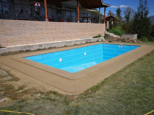 Imagen 2 de 10 de Revestimiento Fulget Y Borde De Hormigón Piscinas De Fibra
