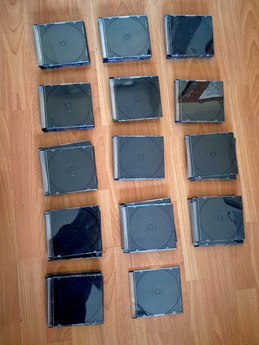 Lote De 65 Cajas De Cd Slim Usadas (liquidación) Negro (Usado)