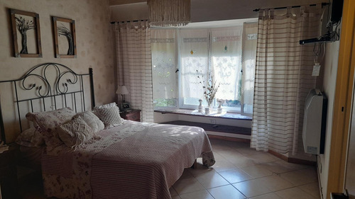 Venta Casa Parque Las Naciones 3 Ambientes Quincho Pileta Guernica
